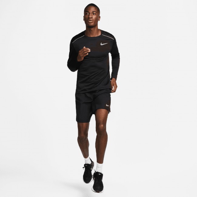 Nike challenger shorts 9 clearance